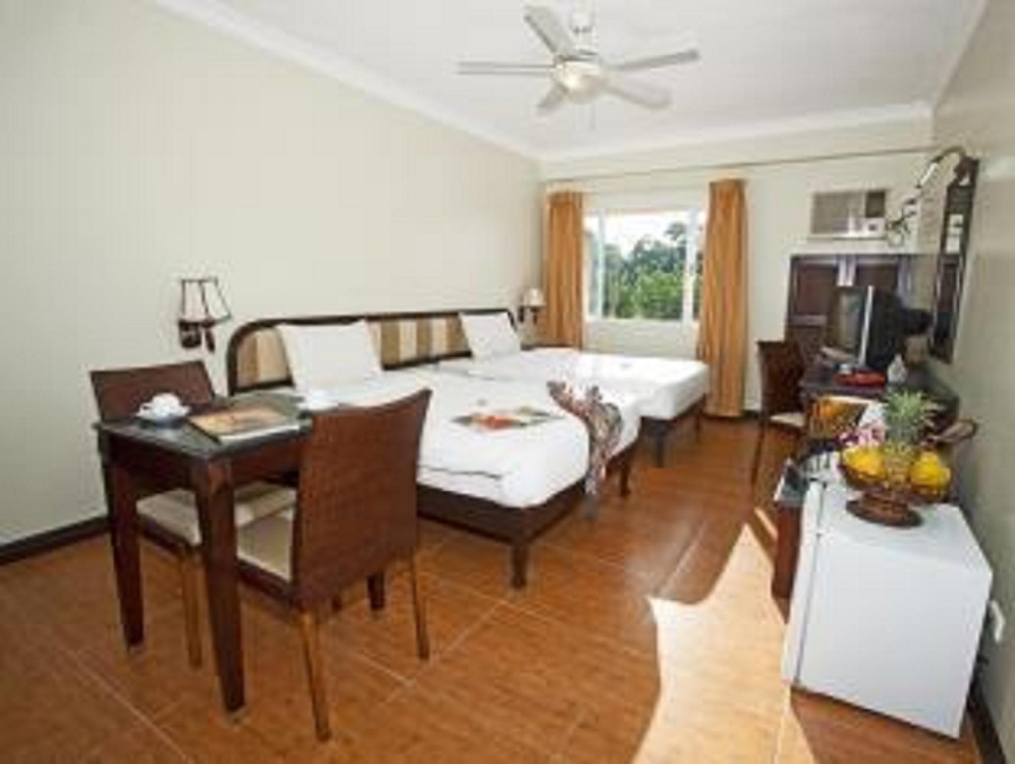 Egi Resort & Hotel Lapu-Lapu City Bagian luar foto