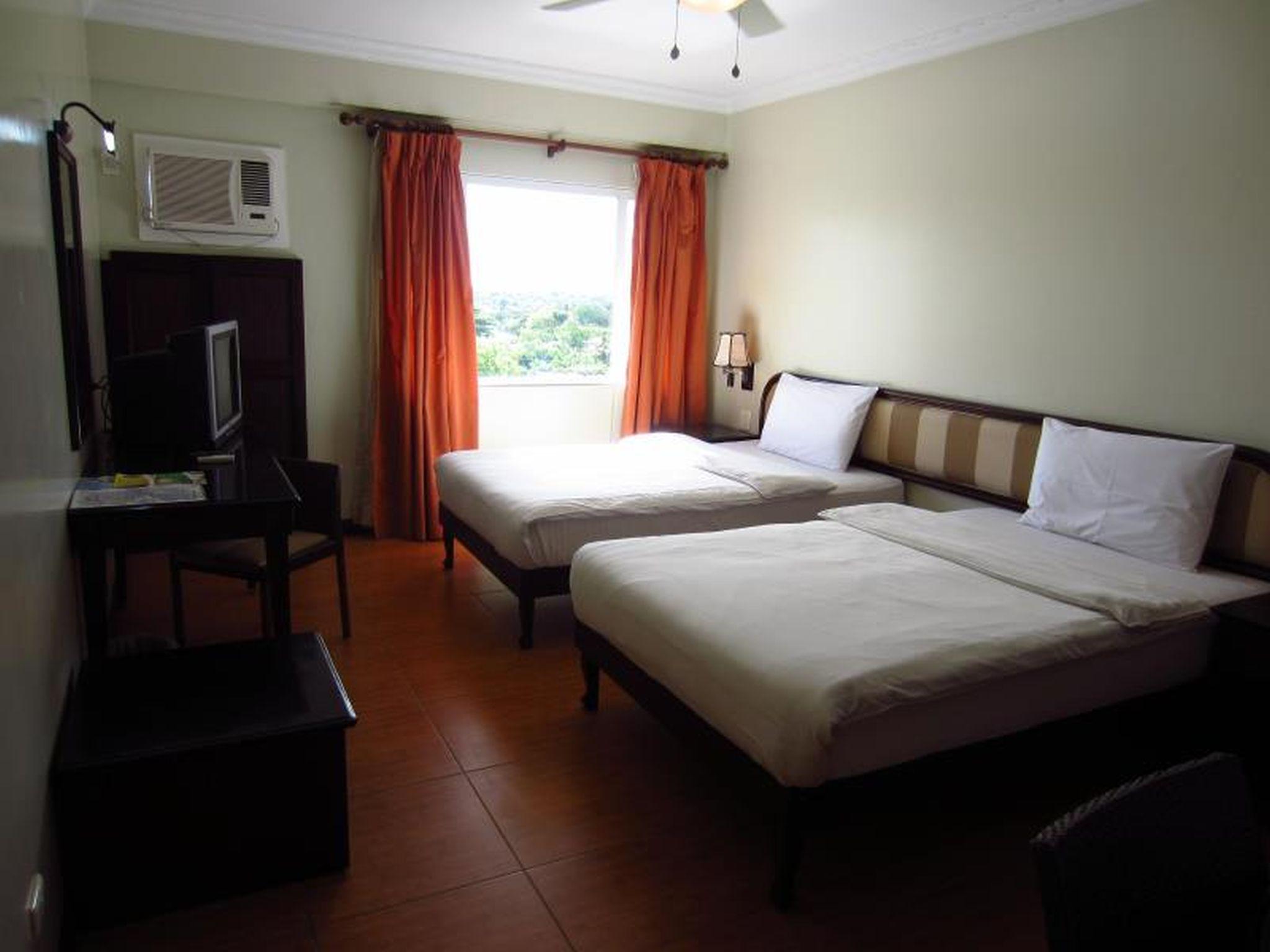 Egi Resort & Hotel Lapu-Lapu City Bagian luar foto