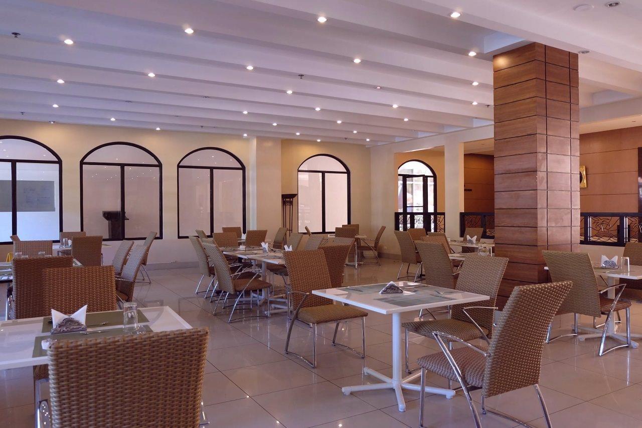 Egi Resort & Hotel Lapu-Lapu City Bagian luar foto