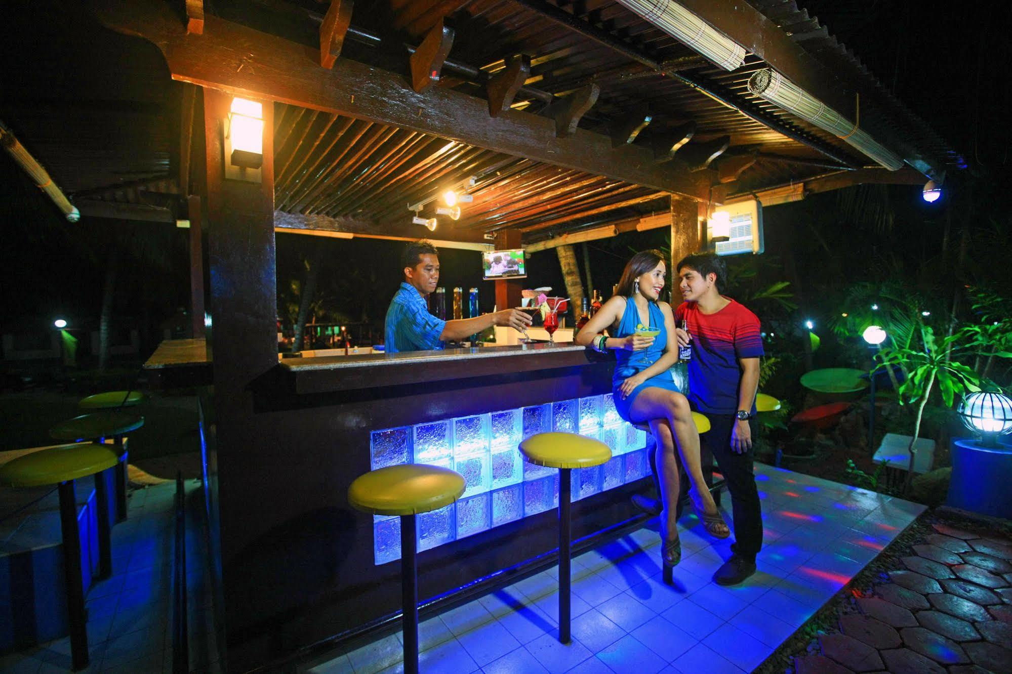 Egi Resort & Hotel Lapu-Lapu City Bagian luar foto