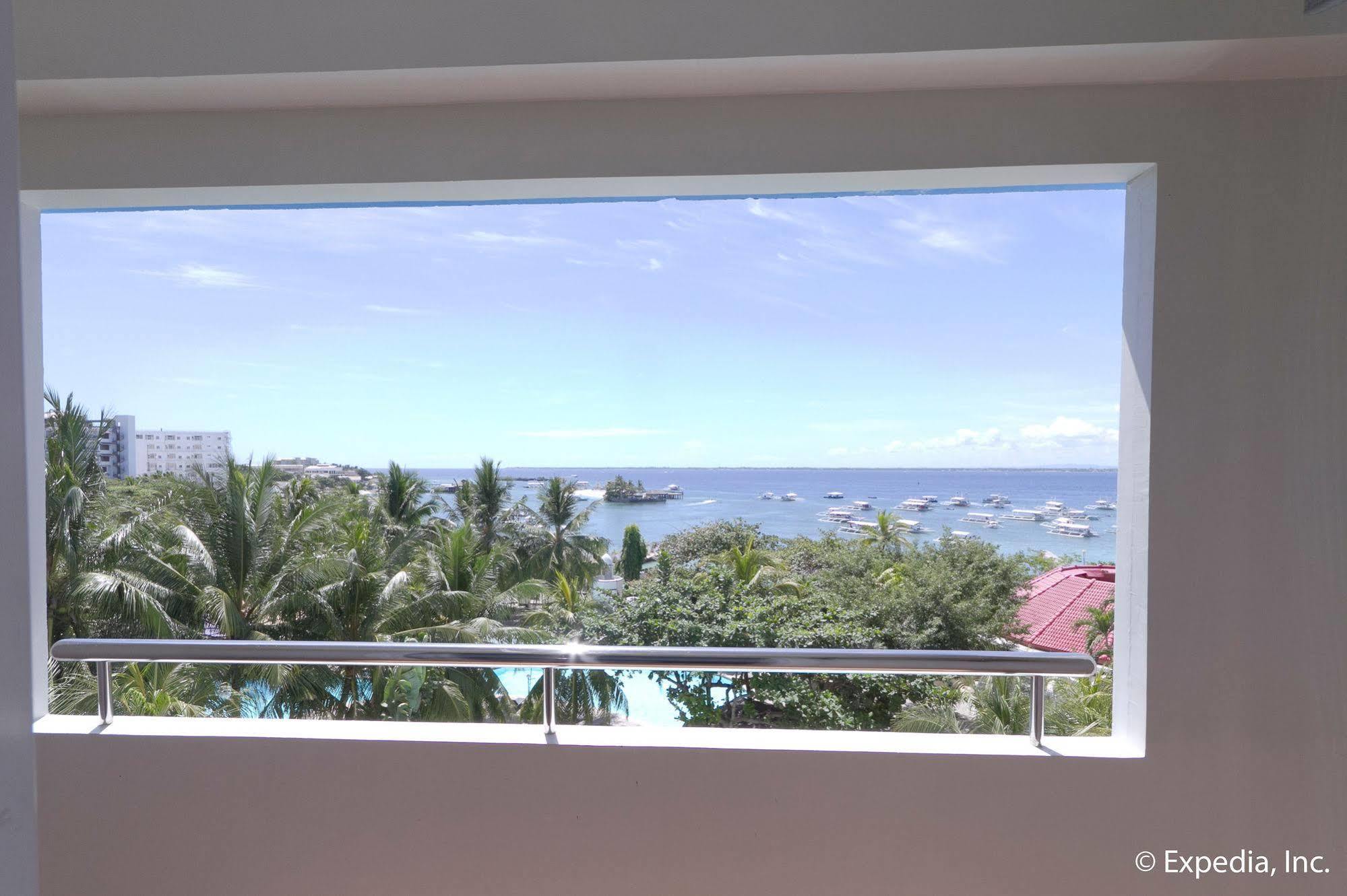 Egi Resort & Hotel Lapu-Lapu City Bagian luar foto