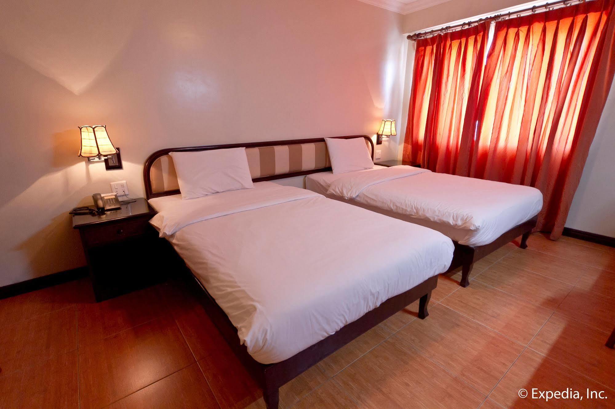 Egi Resort & Hotel Lapu-Lapu City Bagian luar foto